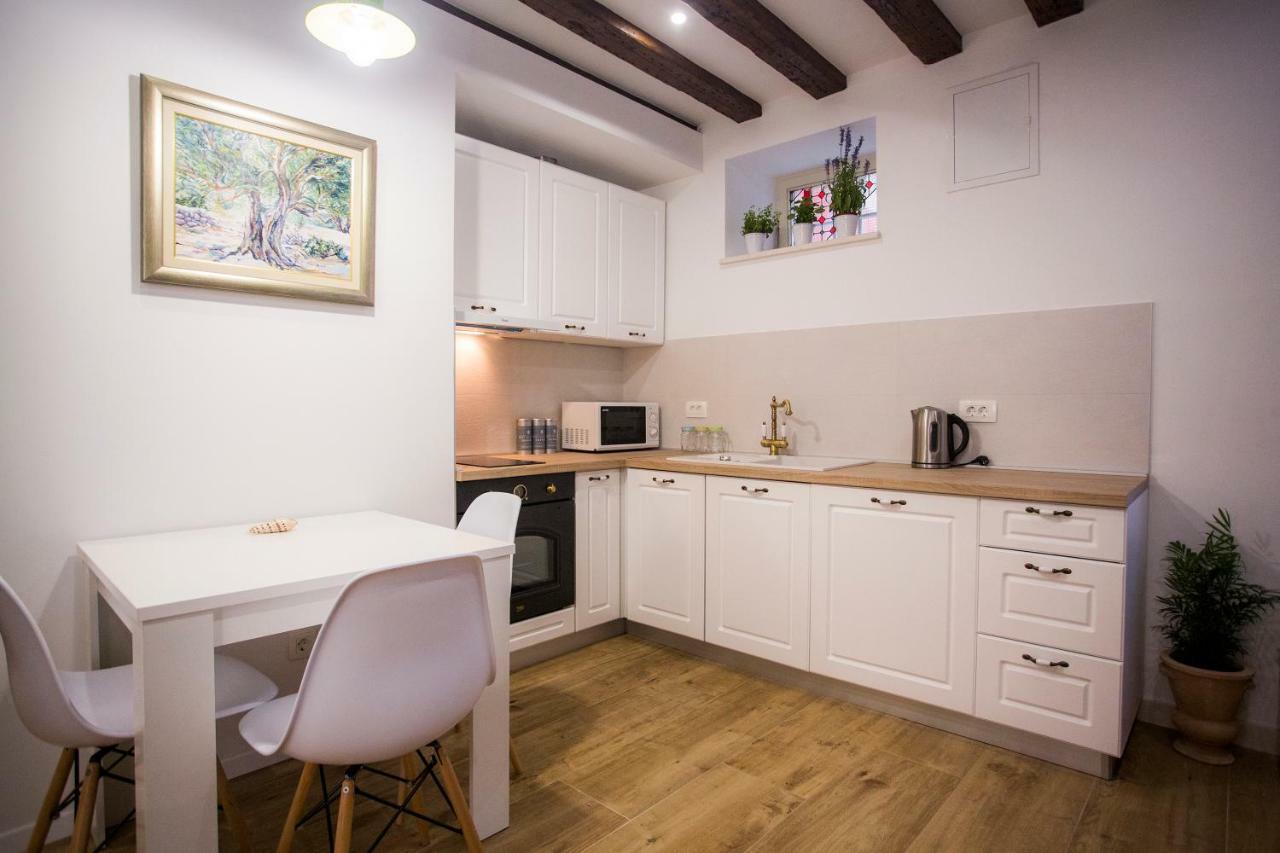 Studio Apartman Ana Спліт Екстер'єр фото